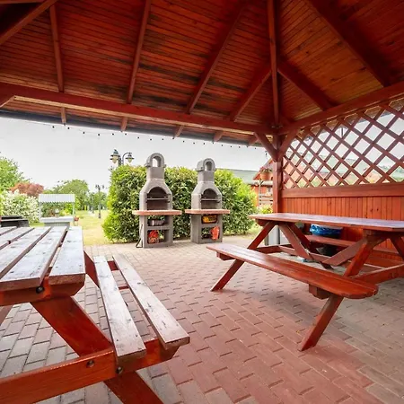 ロッジ Nad Morzem U Sevilli Darlowko ダルウォボ