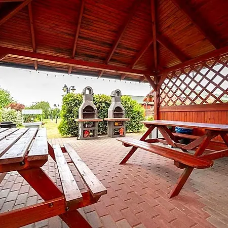 Alojamento de Turismo Selvagem Nad Morzem U Sevilli Darłówko